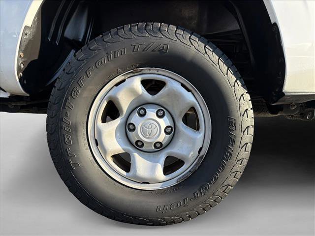 Used 2018 Toyota Tacoma SR w/ SR Convenience Package image 9