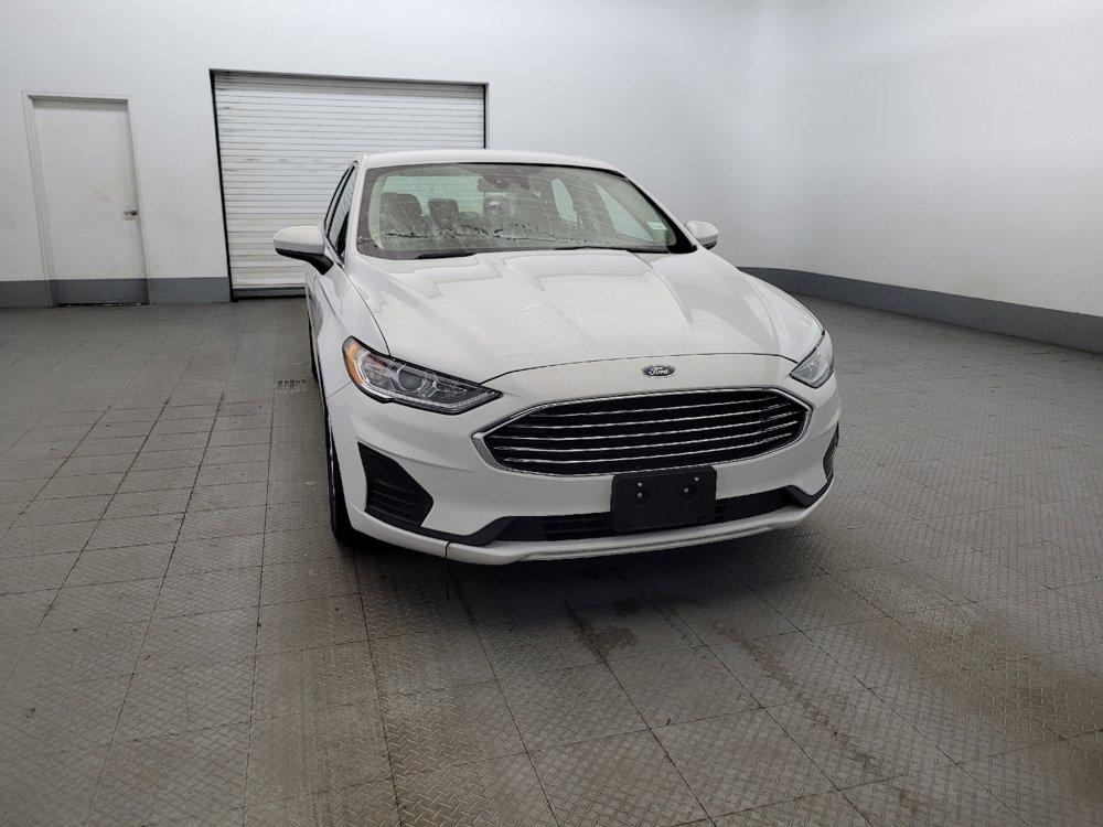 Used 2020 Ford Fusion SE FWD image 14