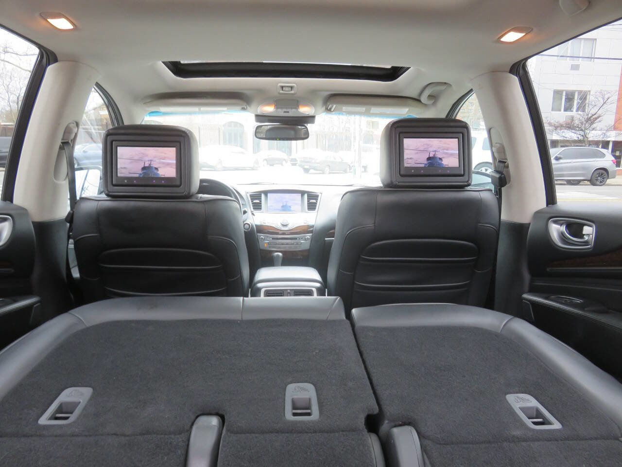 Used 2014 INFINITI QX60 AWD w/ Deluxe Touring Package image 29