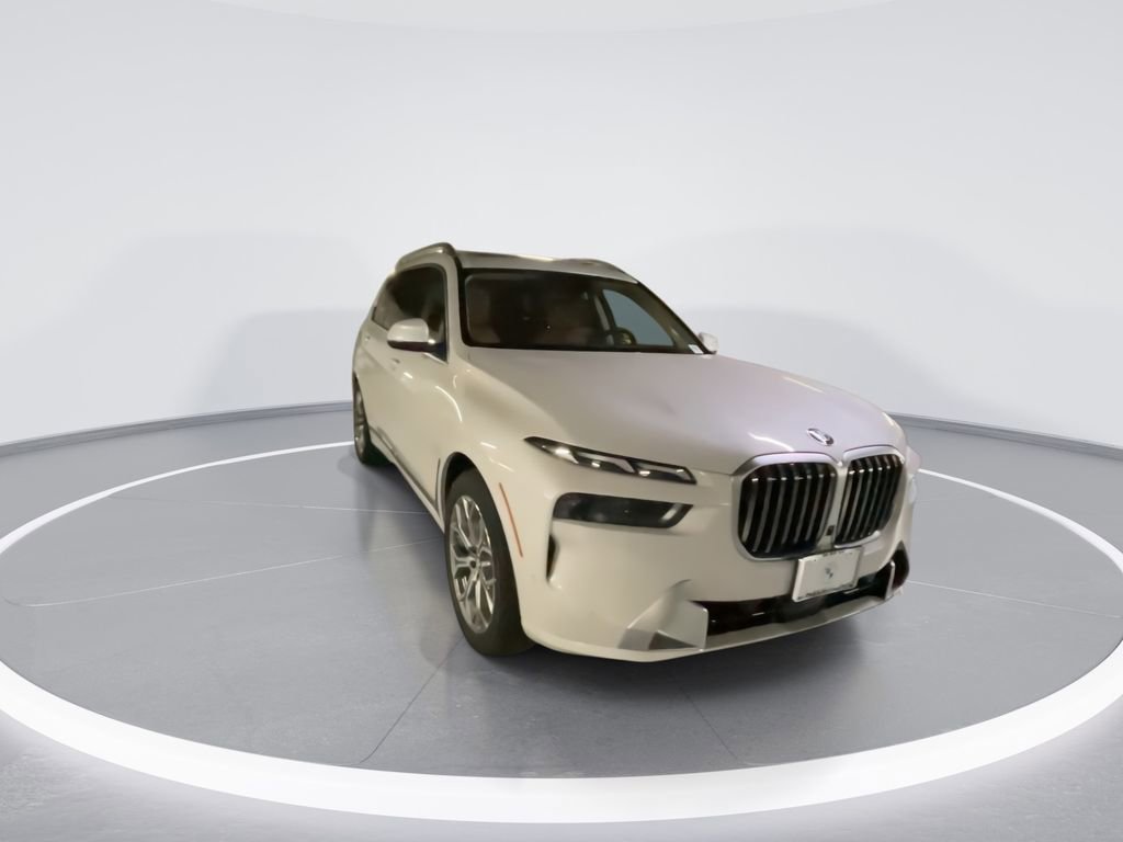 New 2026 BMW X7 xDrive40i image 2