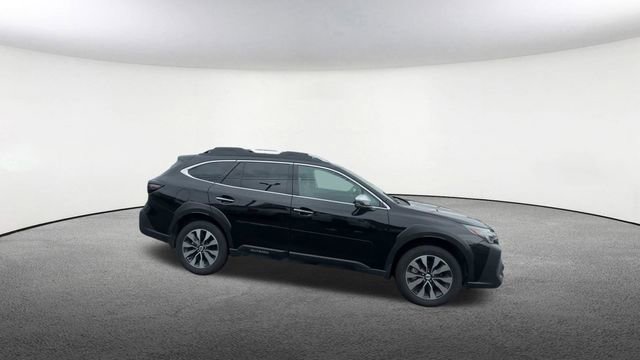 Used 2025 Subaru Outback Touring AWD/4WD image 10