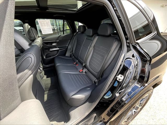 Used 2026 Mercedes-Benz GLC 300 4MATIC image 24