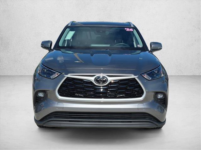 Certified 2026 Toyota Highlander XLE AWD/4WD image 2