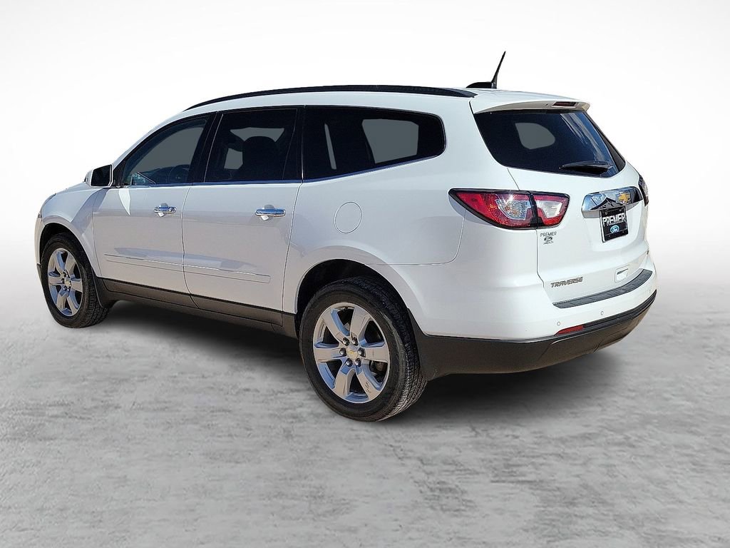 Used 2017 Chevrolet Traverse LT w/ Style and Technology Package FWD image 7