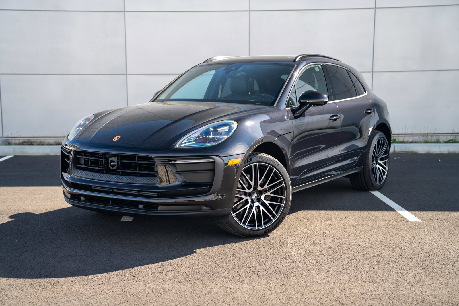New 2026 Porsche Macan AWD/4WD image 1