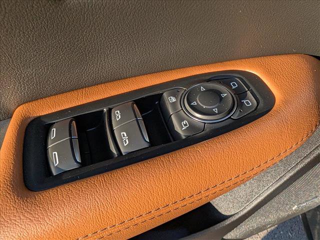 Used 2026 Cadillac XT5 Premium Luxury w/ Driver Assist Package image 32