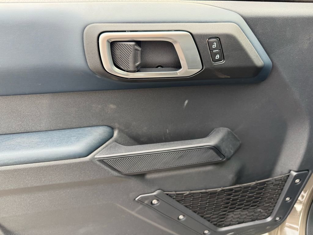 New 2026 Ford Bronco Heritage Edition image 9