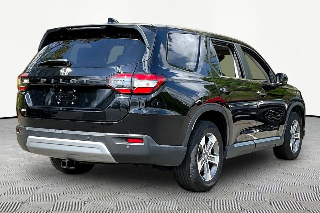 Used 2024 Honda Pilot EX-L image 6