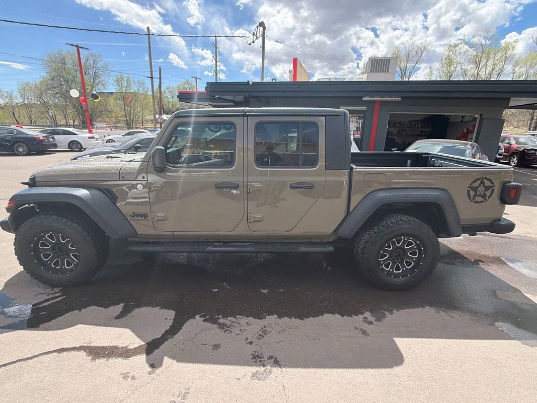 Used 2020 Jeep Gladiator Sport w/ Quick Order Package 24S AWD/4WD image 4