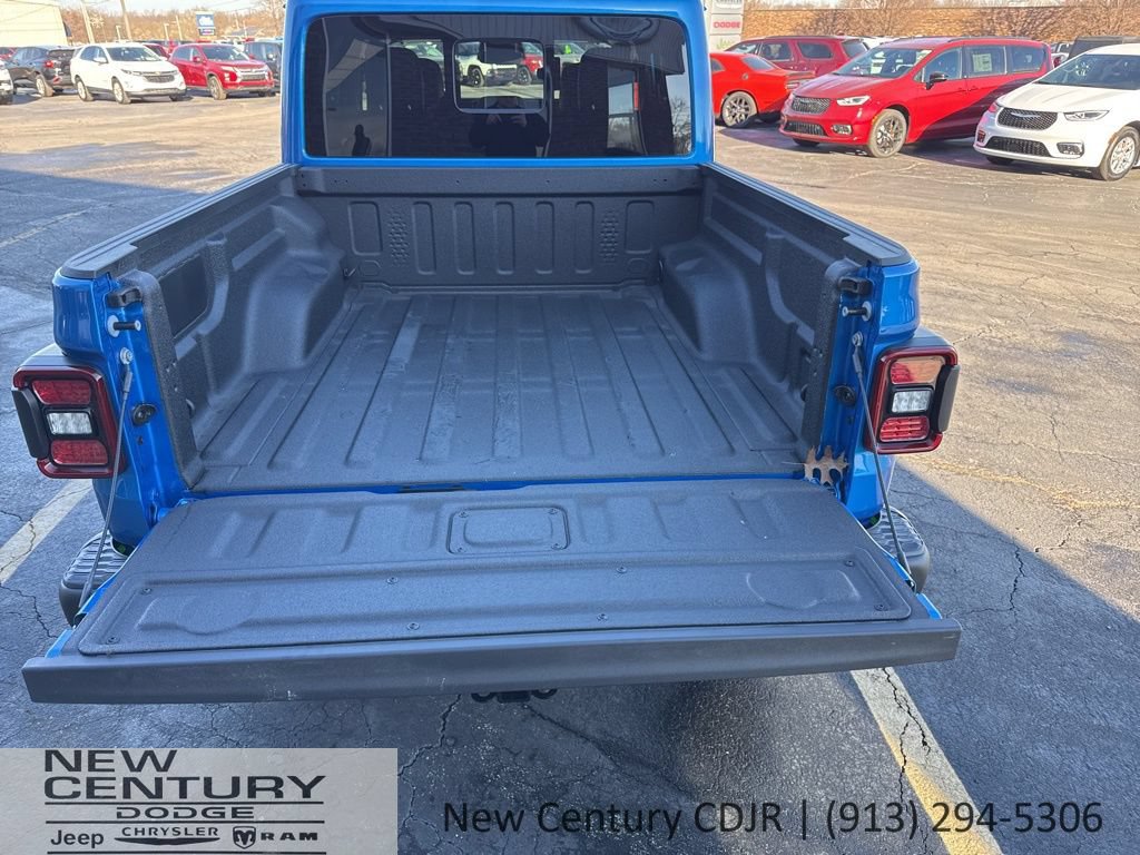 New 2026 Jeep Gladiator Rubicon AWD/4WD image 6