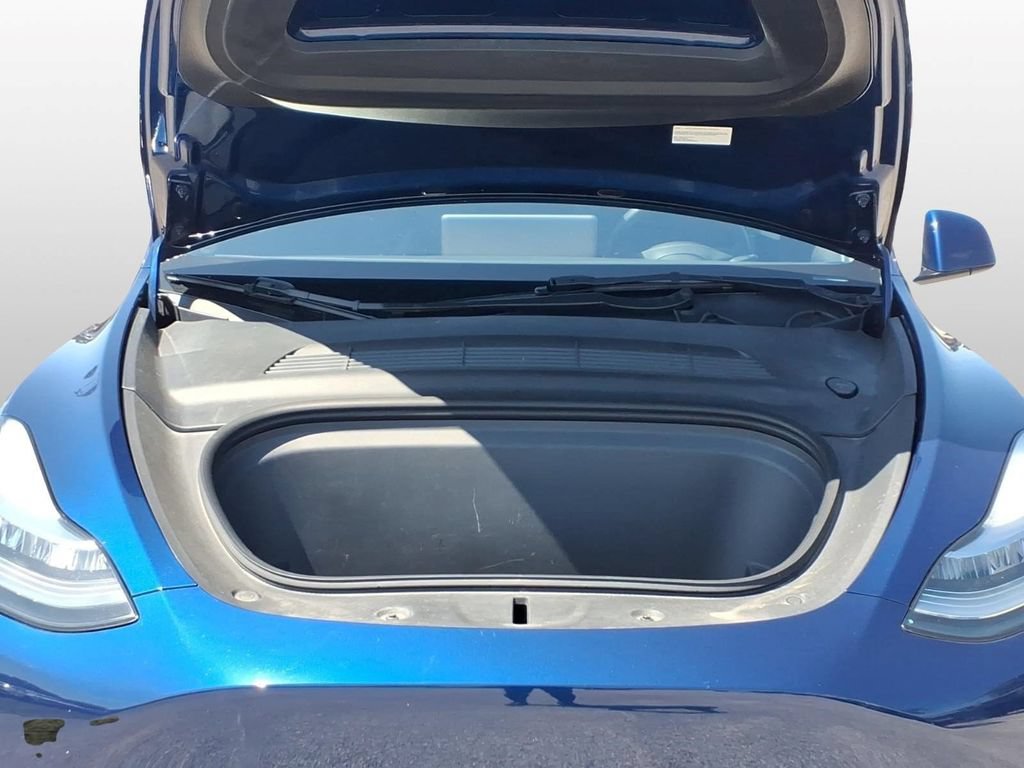 Used 2022 Tesla Model Y Long Range AWD/4WD image 10