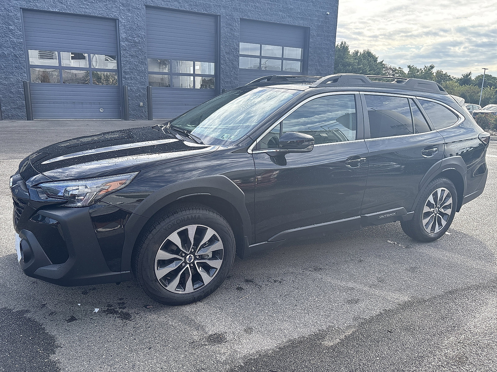 Used 2025 Subaru Outback Limited image 11