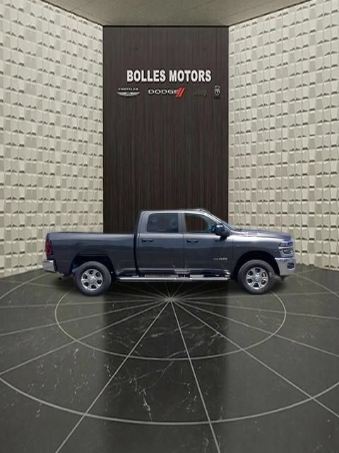 Certified 2025 RAM 2500 Big Horn AWD/4WD image 3
