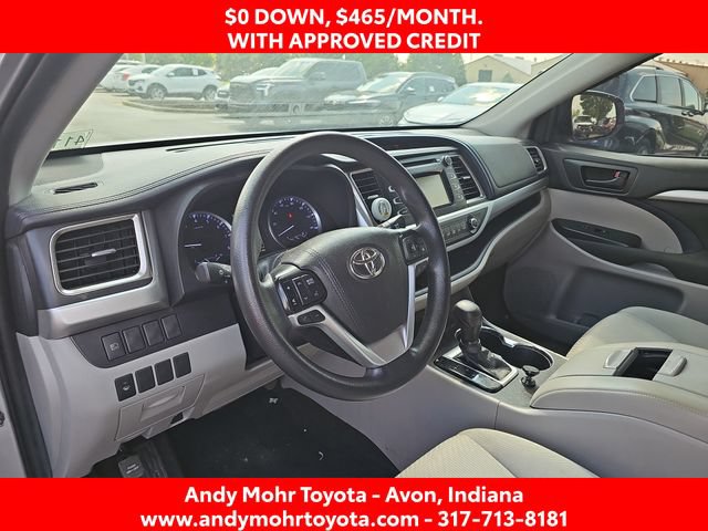 Used 2019 Toyota Highlander LE AWD/4WD image 9