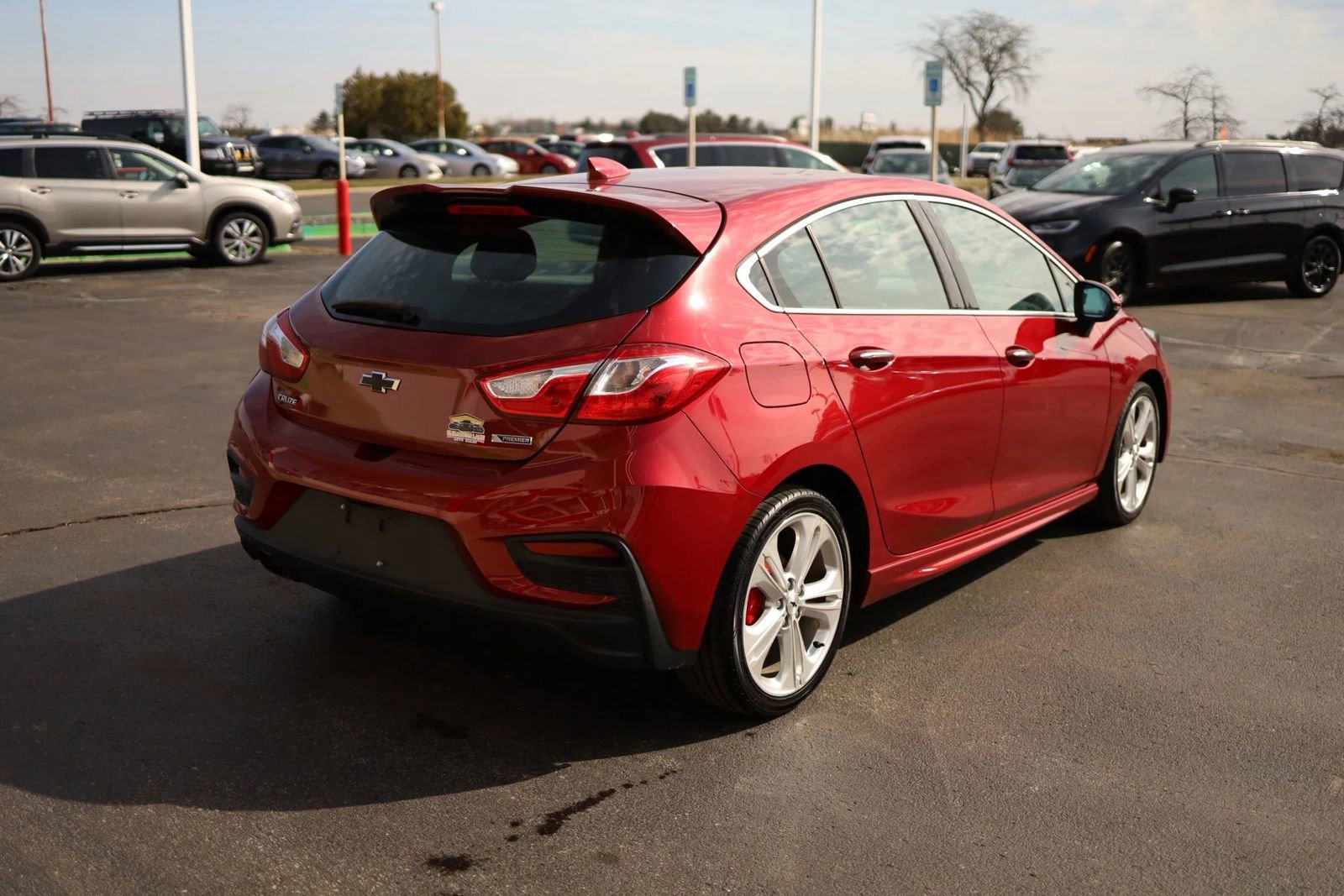 Used 2017 Chevrolet Cruze Premier FWD image 5