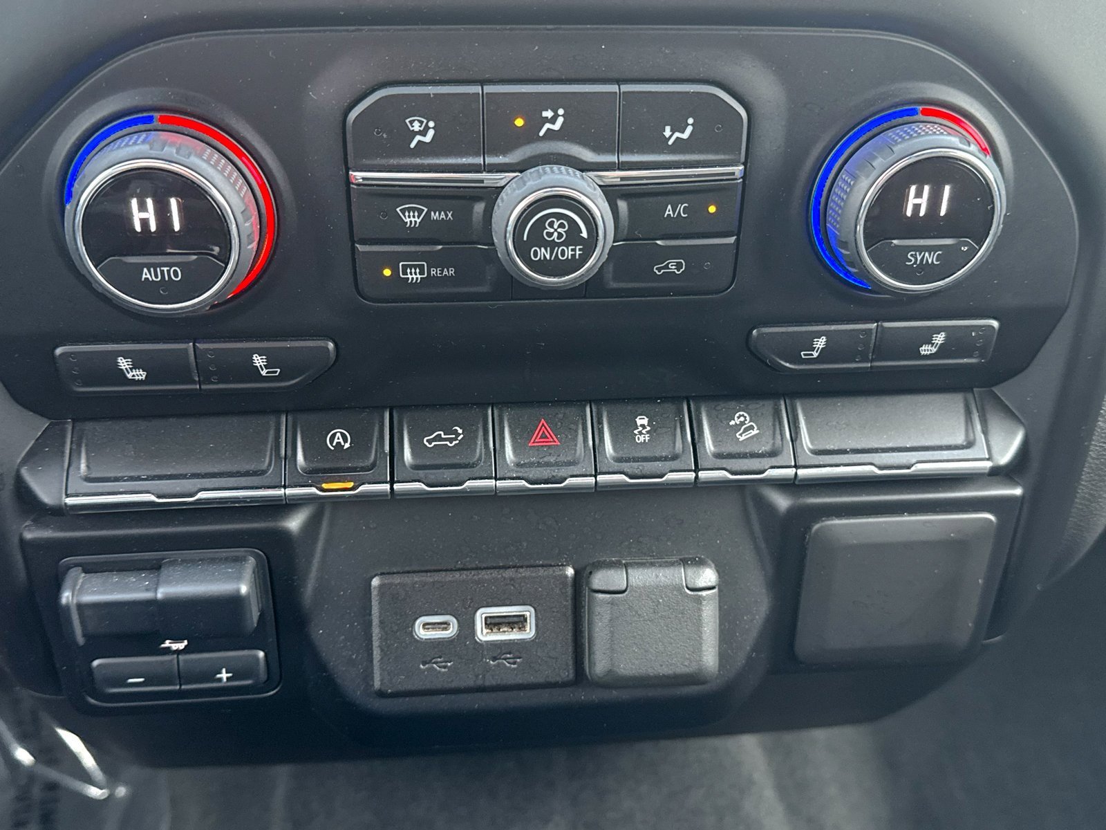 Certified 2021 Chevrolet Silverado 1500 RST image 32