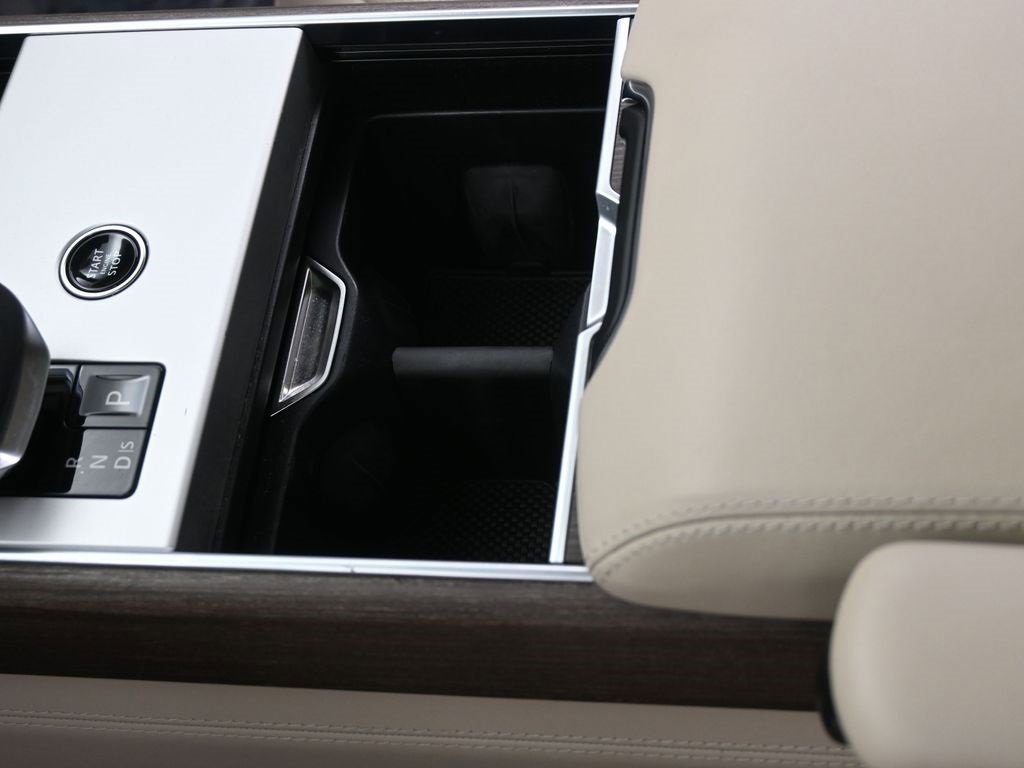 Used 2024 Land Rover Range Rover SE image 25
