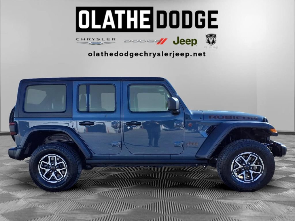 Used 2024 Jeep Wrangler Unlimited Rubicon AWD/4WD image 32
