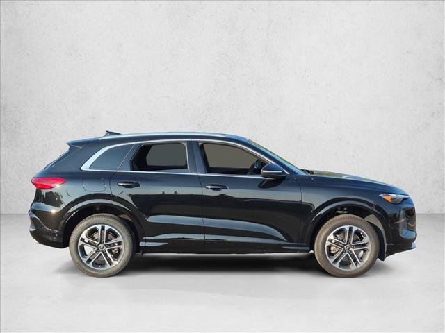 Certified 2025 Audi Q5 Premium w/ Convenience Package AWD/4WD image 4