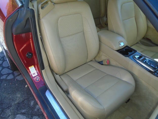 Used 2007 Jaguar XK Convertible image 11