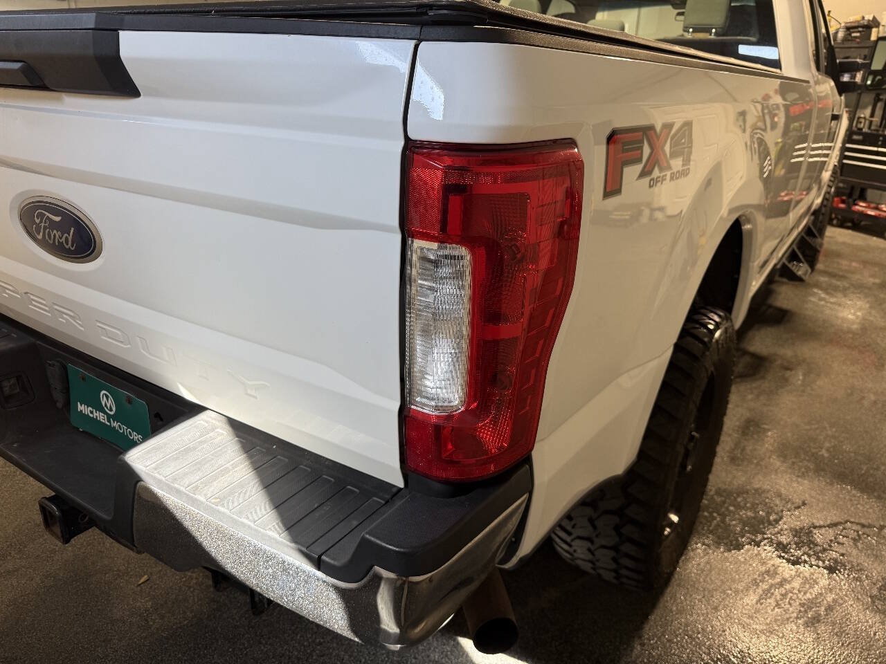 Used 2018 Ford F250 XL w/ Power Equipment Group AWD/4WD image 5