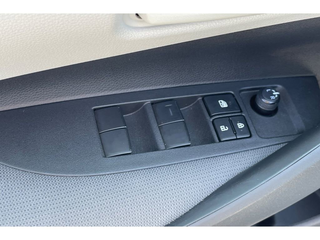 Used 2023 Toyota Corolla LE FWD image 12