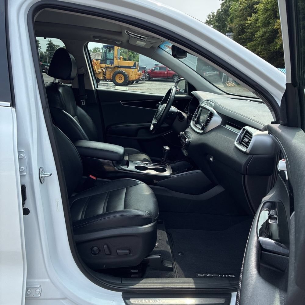 Used 2019 Kia Sorento SX w/ SX Touring Package AWD/4WD image 6