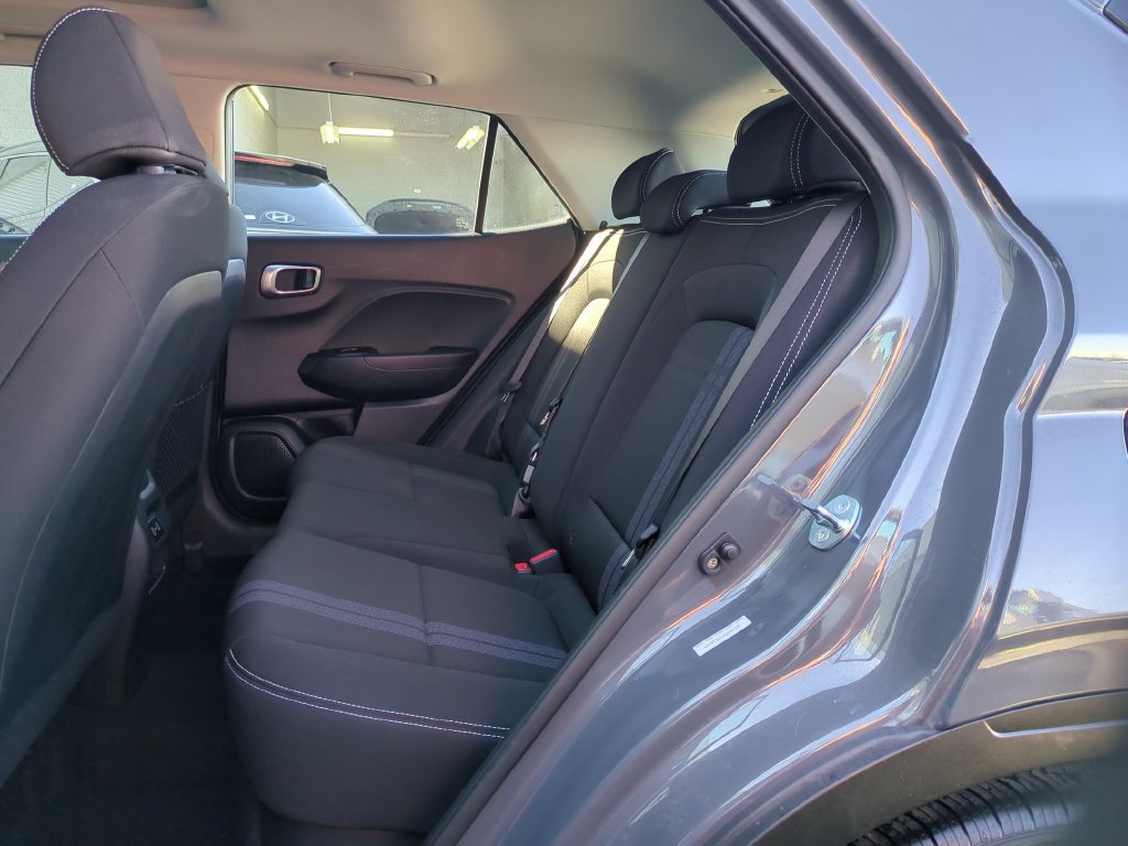 Certified 2025 Hyundai Venue SEL FWD image 14