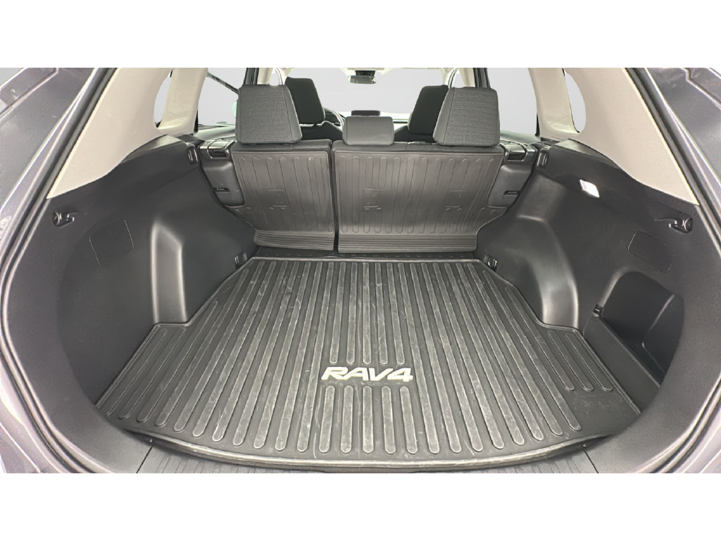 Used 2025 Toyota RAV4 LE AWD/4WD image 22