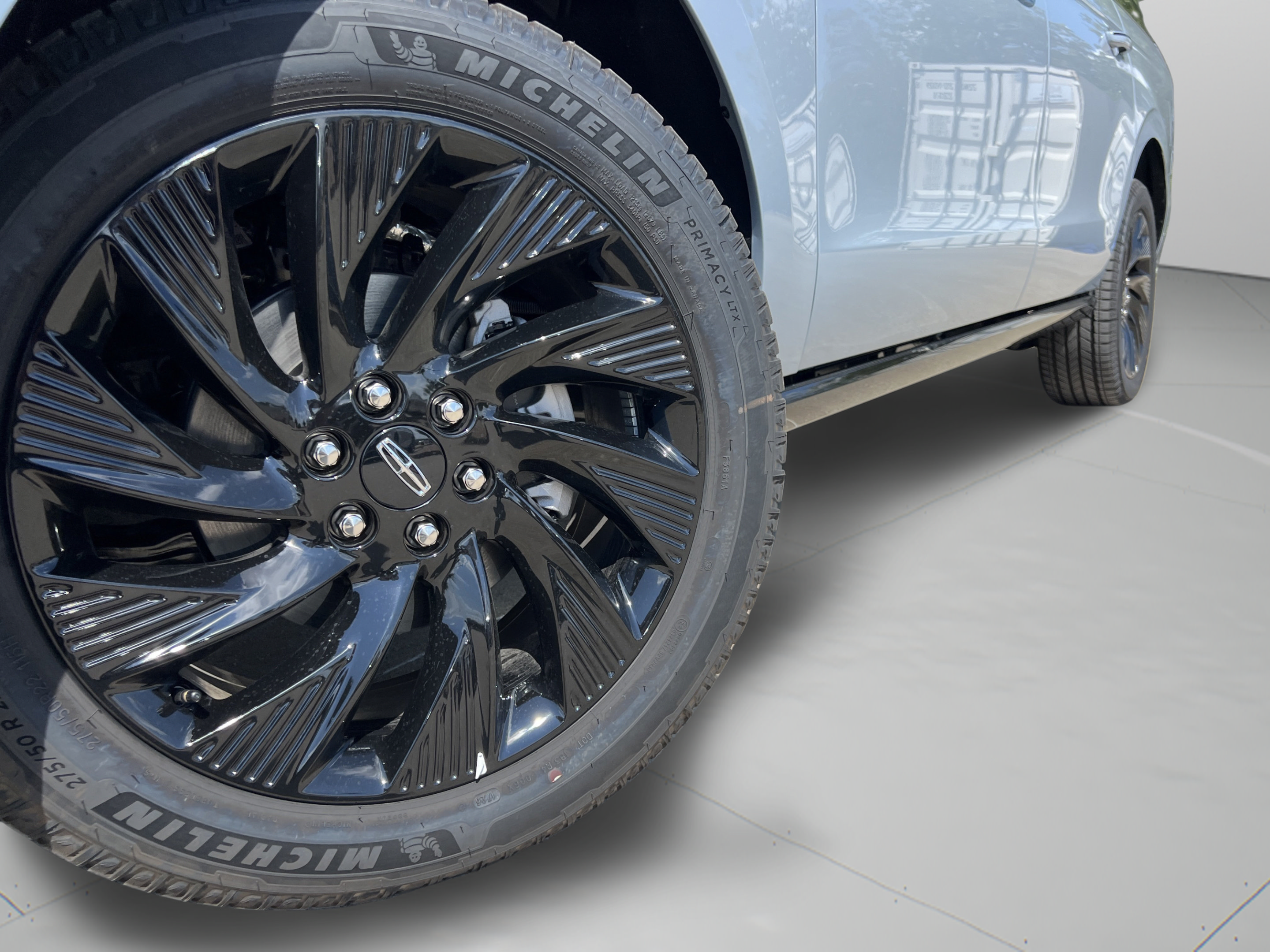 New 2026 Lincoln Navigator L Reserve w/ Jet Appearance Package AWD/4WD image 31