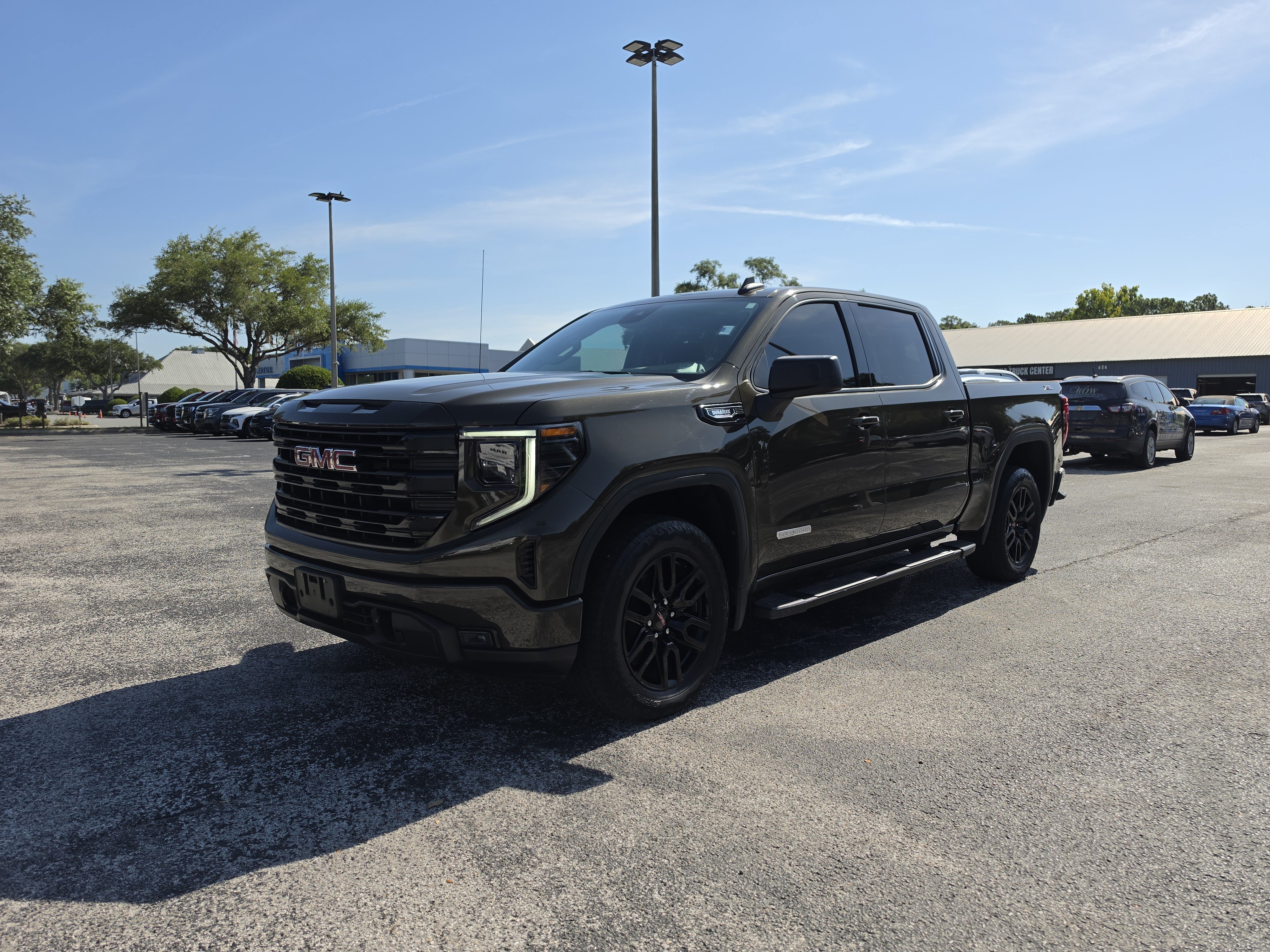 Certified 2023 GMC Sierra 1500 Elevation w/ X31 Off-Road Package AWD/4WD image 11