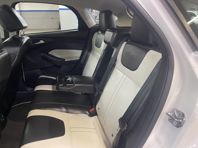 Used 2014 Ford Focus Titanium image 17