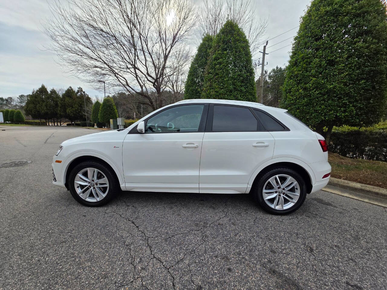 Used 2018 Audi Q3 2.0T Premium w/ Convenience Package FWD image 2