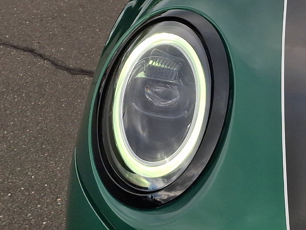 Used 2023 MINI Cooper S w/ Signature Upholstery Package FWD image 9