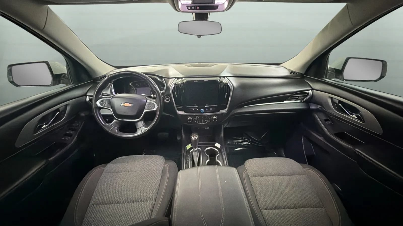 Used 2018 Chevrolet Traverse LT FWD image 9