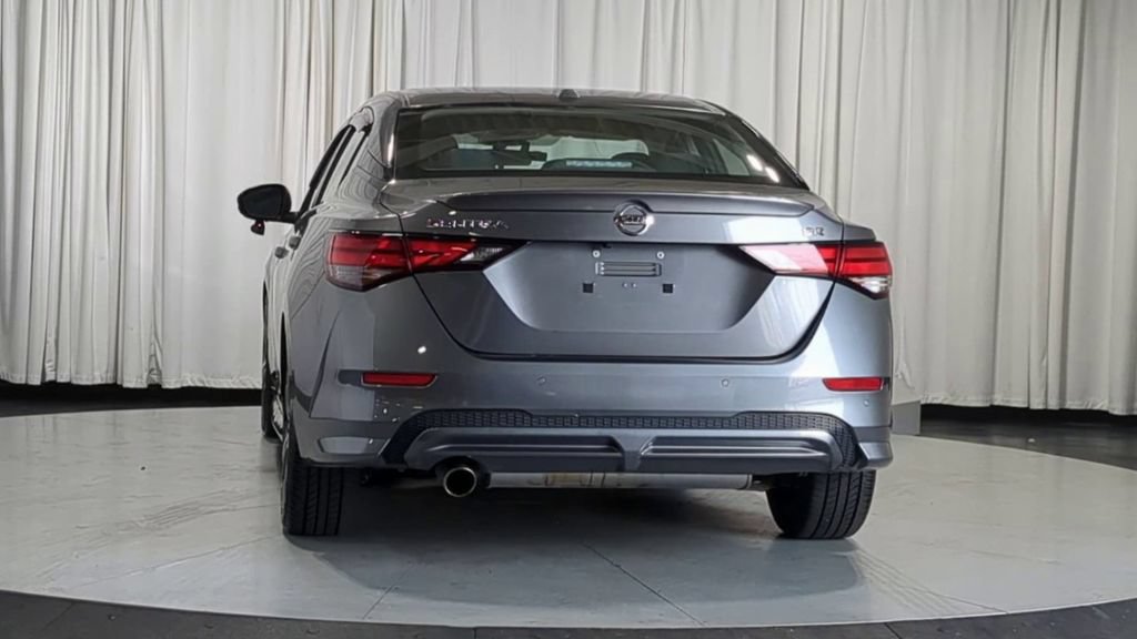 Used 2020 Nissan Sentra SR FWD image 9