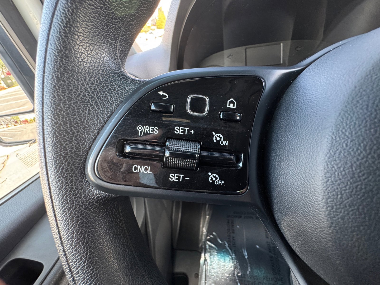 Used 2019 Mercedes-Benz Sprinter 2500 image 32