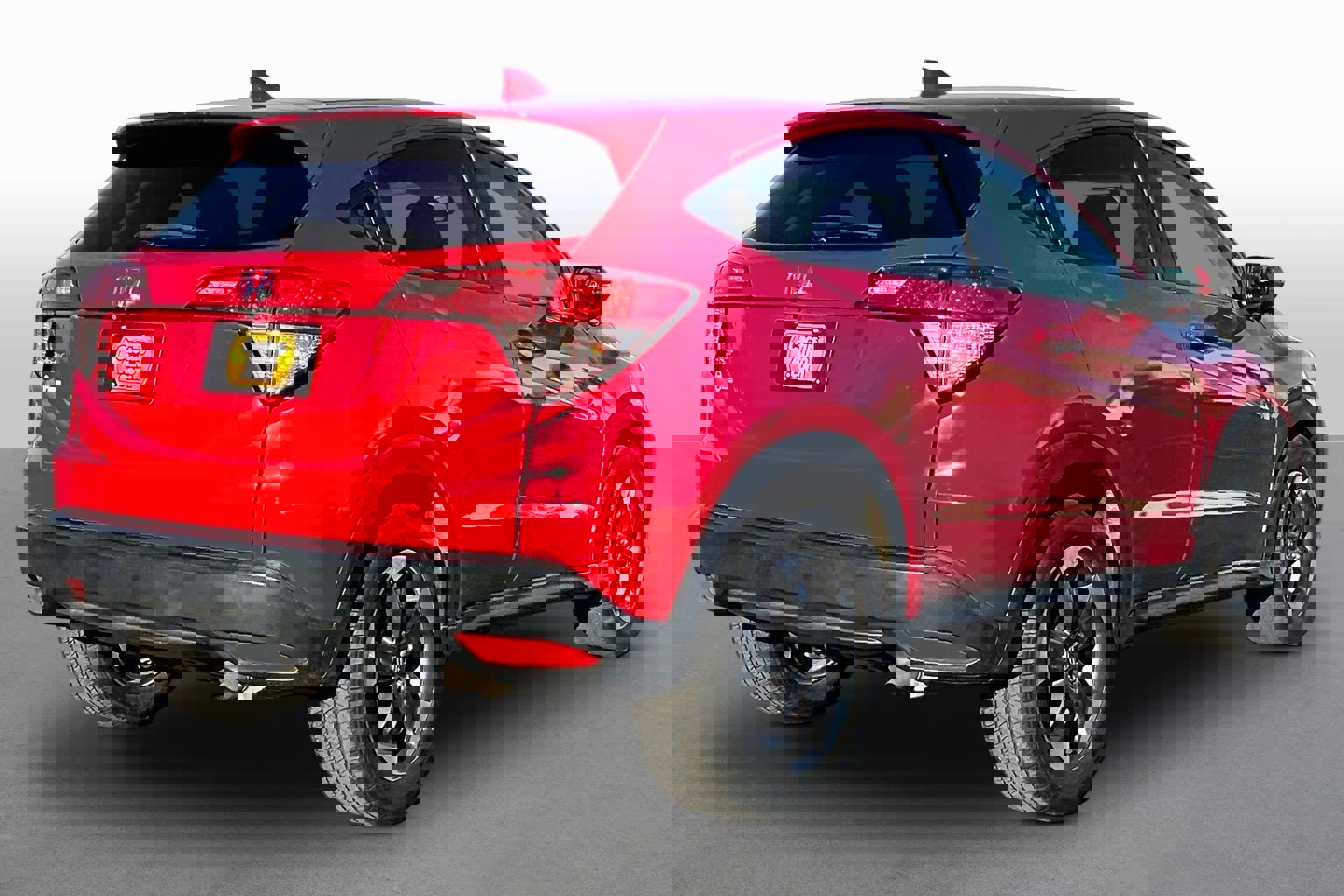 Used 2018 Honda HR-V EX image 2