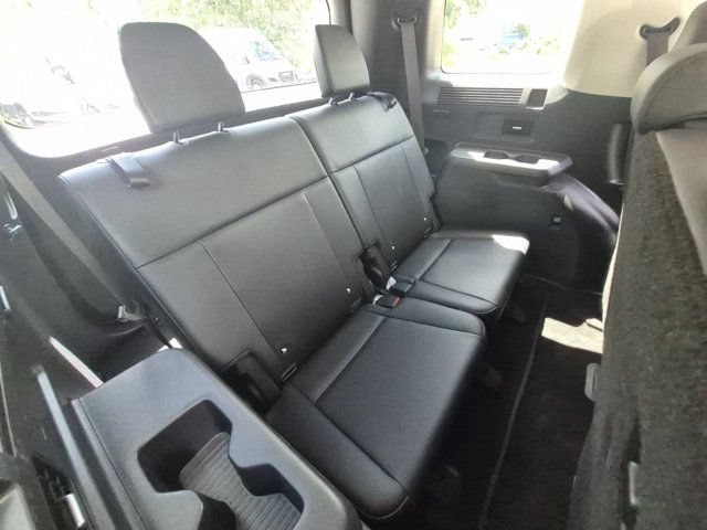 Used 2025 Hyundai Santa Fe SEL FWD image 28