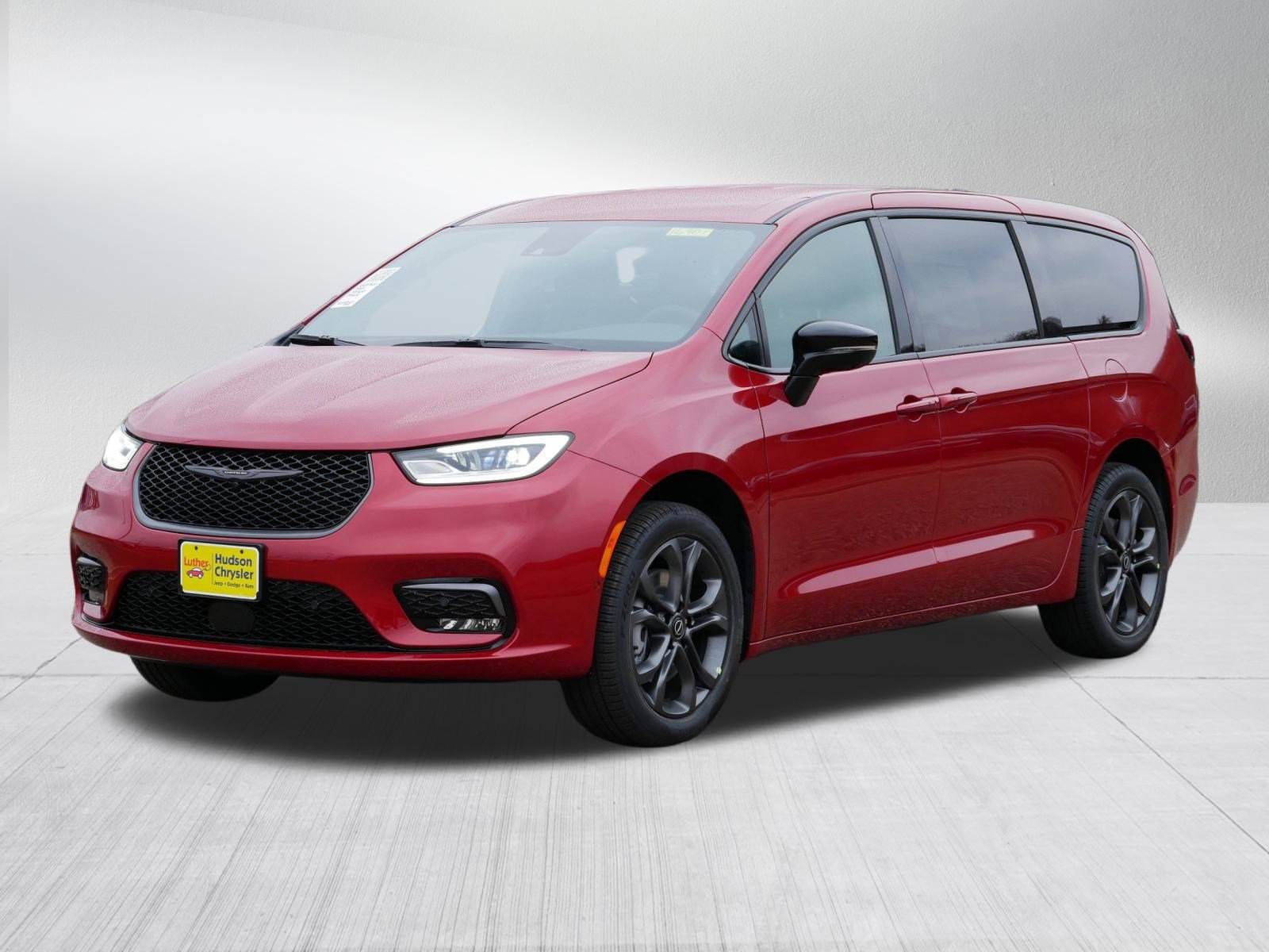 New 2026 Chrysler Pacifica Select image 4