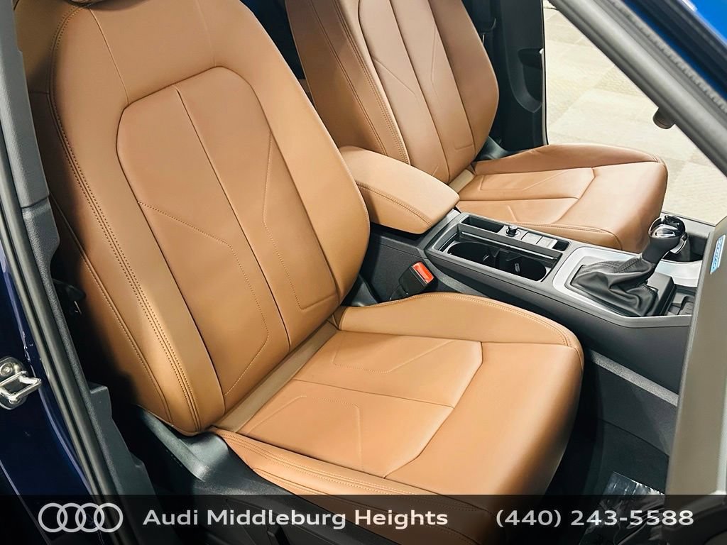 Certified 2025 Audi Q3 2.0T Premium Plus w/ Premium Plus Package AWD/4WD image 29