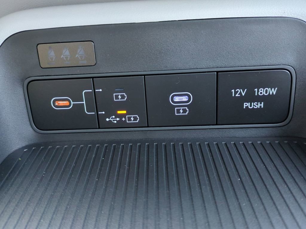 New 2026 Hyundai Kona SE image 24