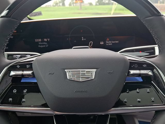New 2027 Cadillac Optiq Luxury AWD/4WD image 14