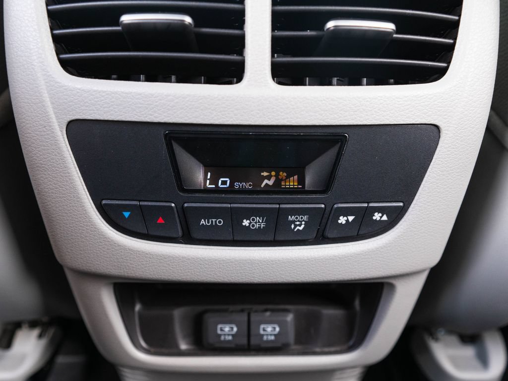 Certified 2020 Acura MDX SH-AWD w/ Technology Package image 41