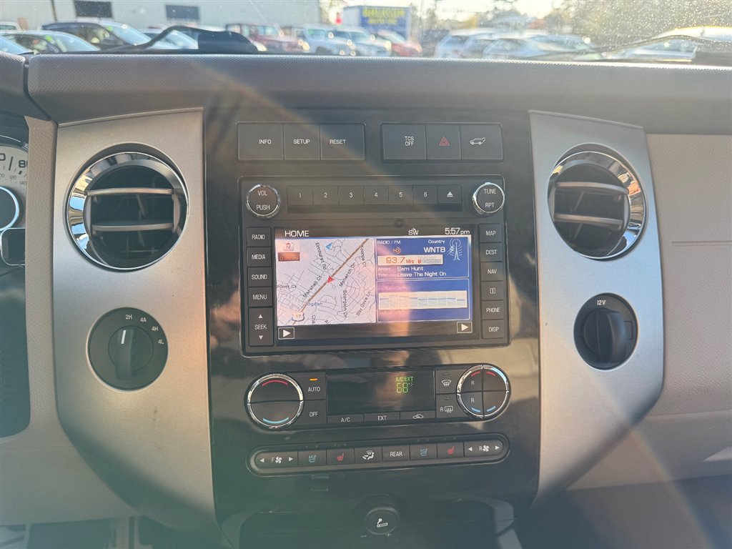 Used 2014 Ford Expedition Limited w/ Equipment Group 301A AWD/4WD image 15