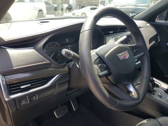 Certified 2022 Cadillac XT4 Sport w/ Comfort Package FWD image 18