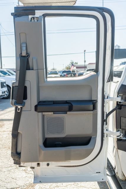 Used 2020 Ford F350 XL w/ Power Equipment Group image 31