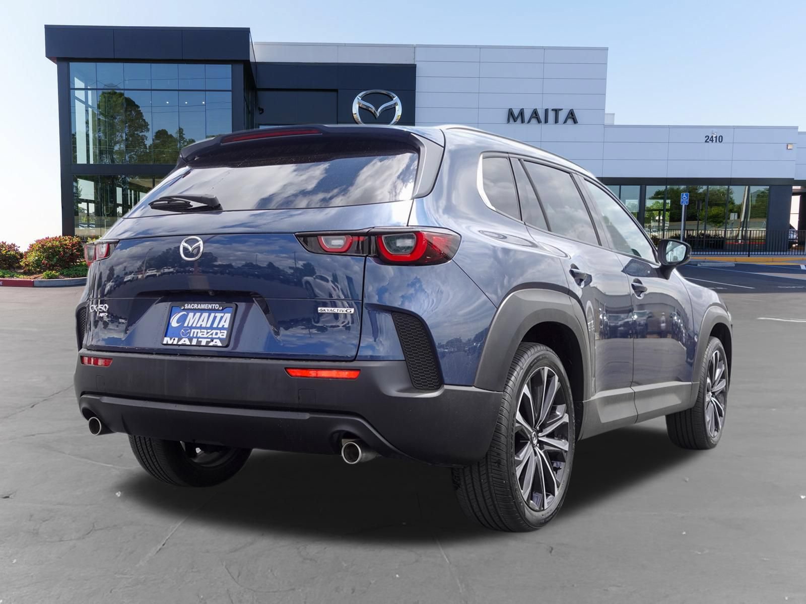 Certified 2025 MAZDA CX-50 AWD 2.5 S w/ Premium Plus Pkg image 4