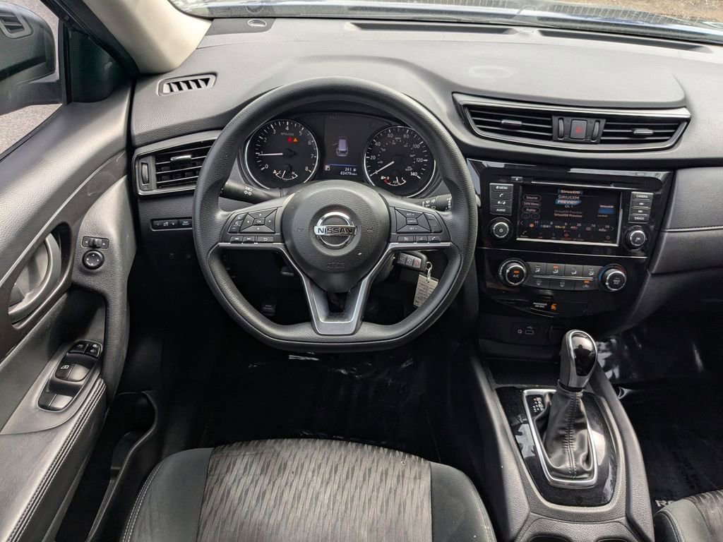 Used 2020 Nissan Rogue S image 16