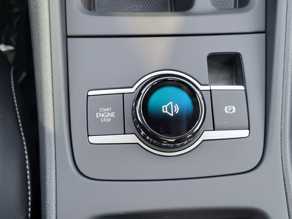 New 2025 Volkswagen Tiguan SE AWD/4WD image 14